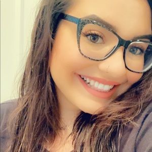 Meet your Posher, Natalie